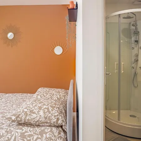 Duplex St. Remy - Quartier Historique - 6 Pers. شقة تروي